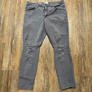 Universal Thread Grey Jeans - Women's Size 32x29 - Stylishly Distressed